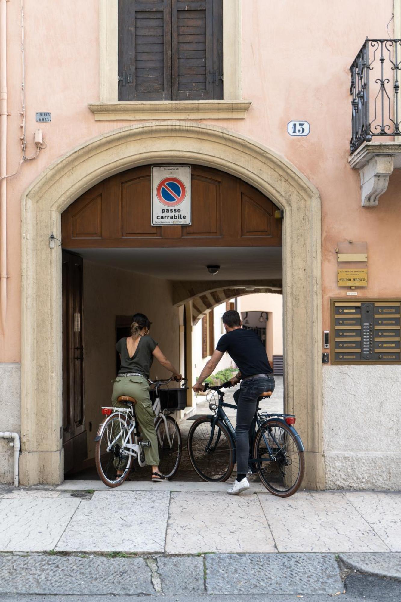 Residenze Carlo Alberto - Boutique Apartment Verona Buitenkant foto